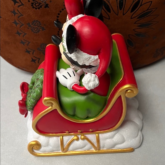 Disney Festive Sleigh with Mickey and Minnie - Red and Green - Picture 2 of 7